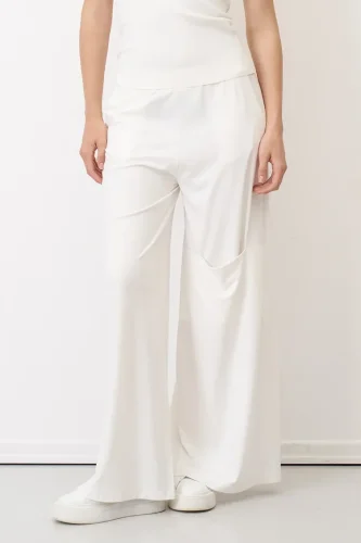 Beyaz Dizi Cepli Bol Paça Spetses Pantolon - 1