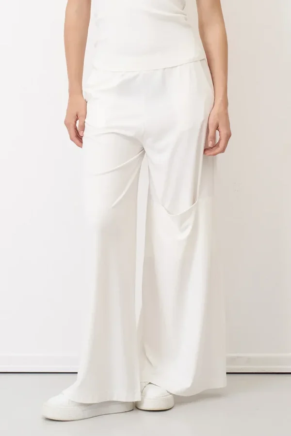 Beyaz Dizi Cepli Bol Paça Spetses Pantolon - 1
