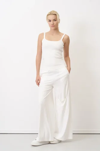 Beyaz Dizi Cepli Bol Paça Spetses Pantolon - 3