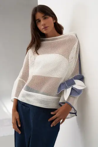 Beyaz File Dokulu Kolu Çiçekli Kalavria Bluz - 1