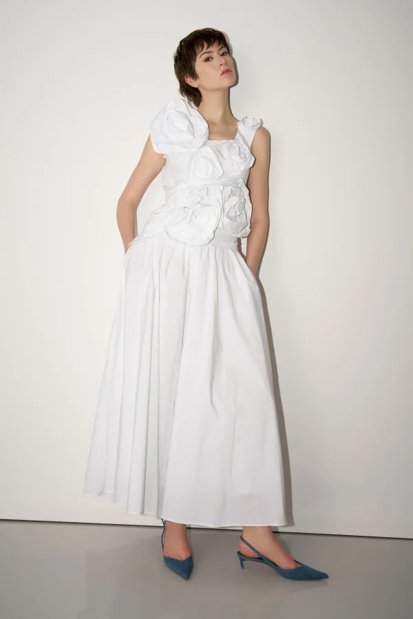 Beyaz Güllü Kolsuz Kısa Bluz Pori - 4