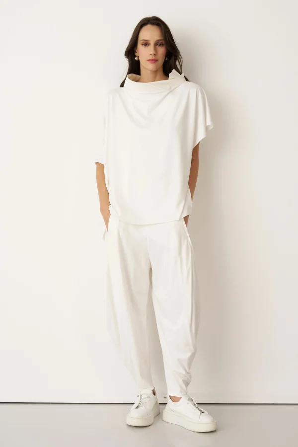 Beyaz Tafta Dik Yakalı Kokkino Bluz - 1