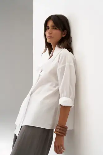 Beyaz Yakaları Çift Kat İnce Poplin Syros Bluz - 5