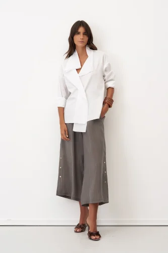 Beyaz Yakaları Çift Kat İnce Poplin Syros Bluz - 3