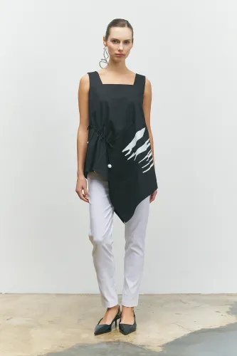 Baskılı Kolsuz Bluz - Siyah - BIZE (1)