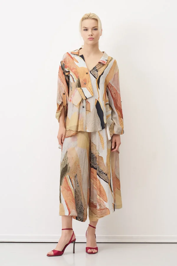 Desenli Baskılı Yakası Katlama Detaylı Milos Gömlek - BIZE (1)