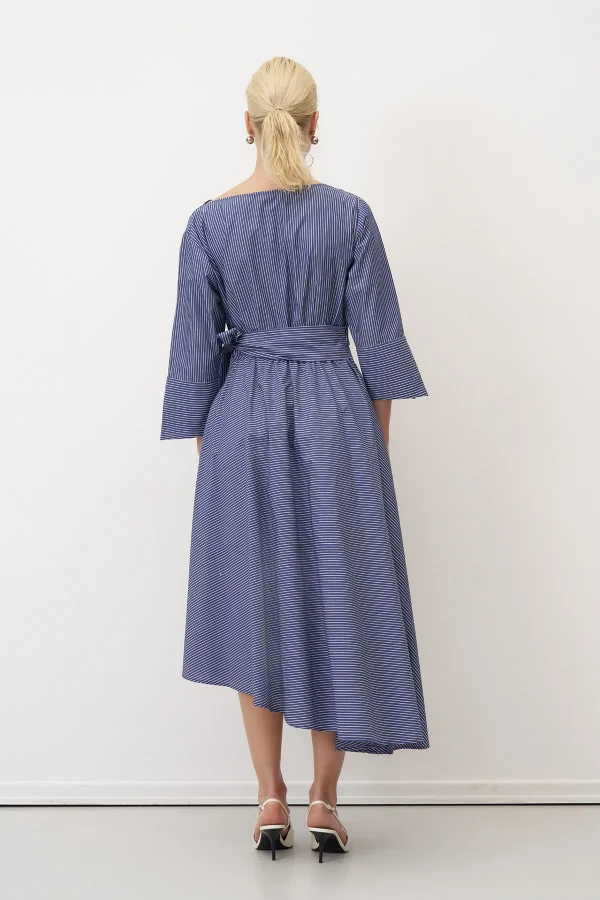 İndigo Omuzu Beyaz Dantelli Çizgili Poplin Lazareto Elbise - 6
