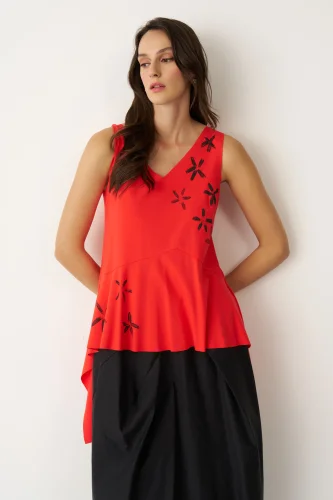 Kırmızı Çiçek Desenli V Yaka Spetses Bluz 