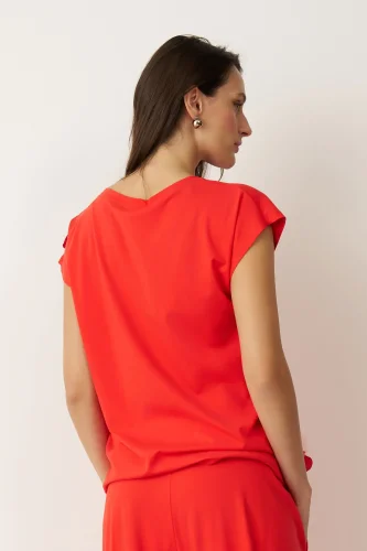 Kırmızı Tafta Çiçek Detaylı Kokkino Bluz - 5