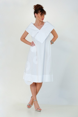 Kolsuz Yakalı Elbise - Beyaz - 1