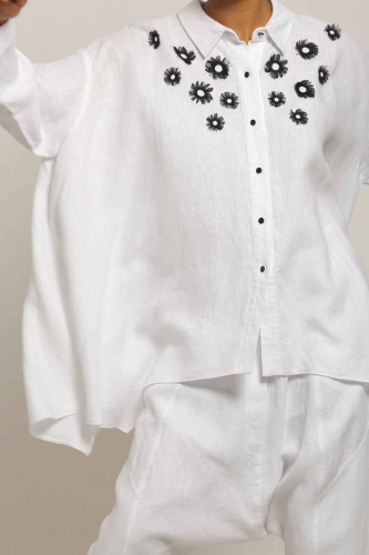 Linen Rose Embroidery Shirt - White - 6