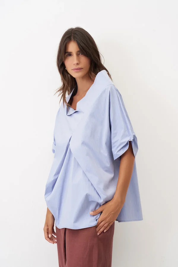 Mavi Asimetrik Yaka Dökümlü Geniş Kalamaki Bluz - 1