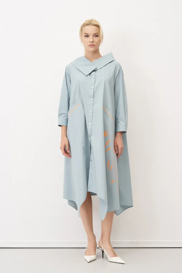 Mavi Bir Yanı Baskılı Büyük Yaka Symi Elbise - 1