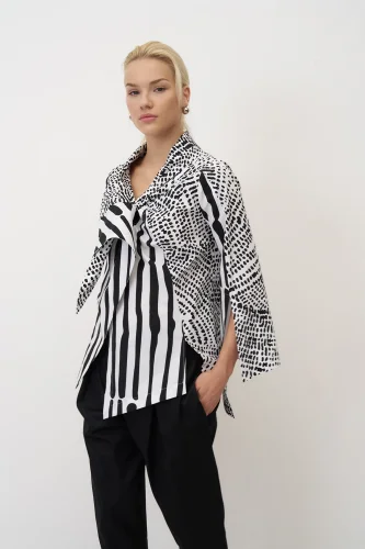 Noktalı Desenli Baskılı Kolları Yırtmaçlı Neraki Gömlek - 1