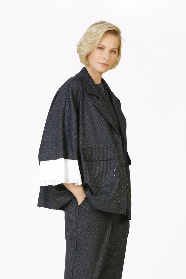 Oversize Jacket with White Fabric Sleeves - 3