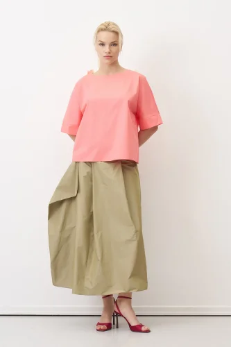 Pembe Sırt Dekolteli Çiçek Detaylı Chrissi Bluz - 4