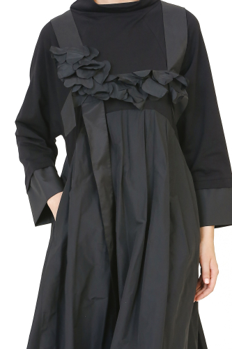 Pleated Dress - Black - 6