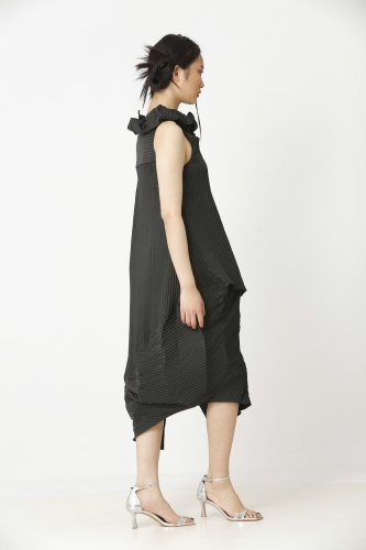 Pleated Sleeveless Collar Dress - Black - 3
