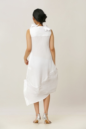 Pleated Sleeveless Collar Dress - White - 4