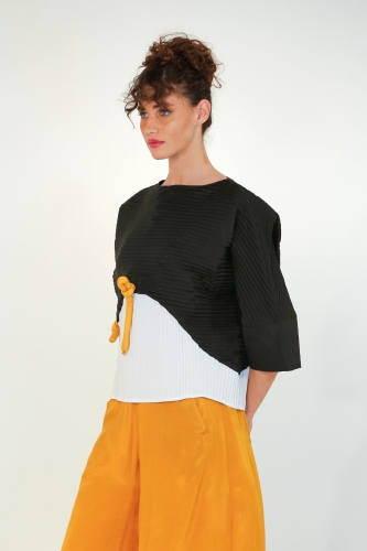 Pleated Two-Color Blouse - Black - 3
