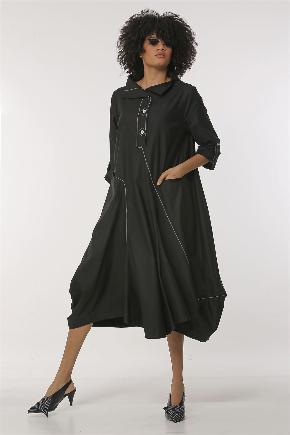 Dik Yakalı Süs Dikişli Poplin Elbise-Siyah