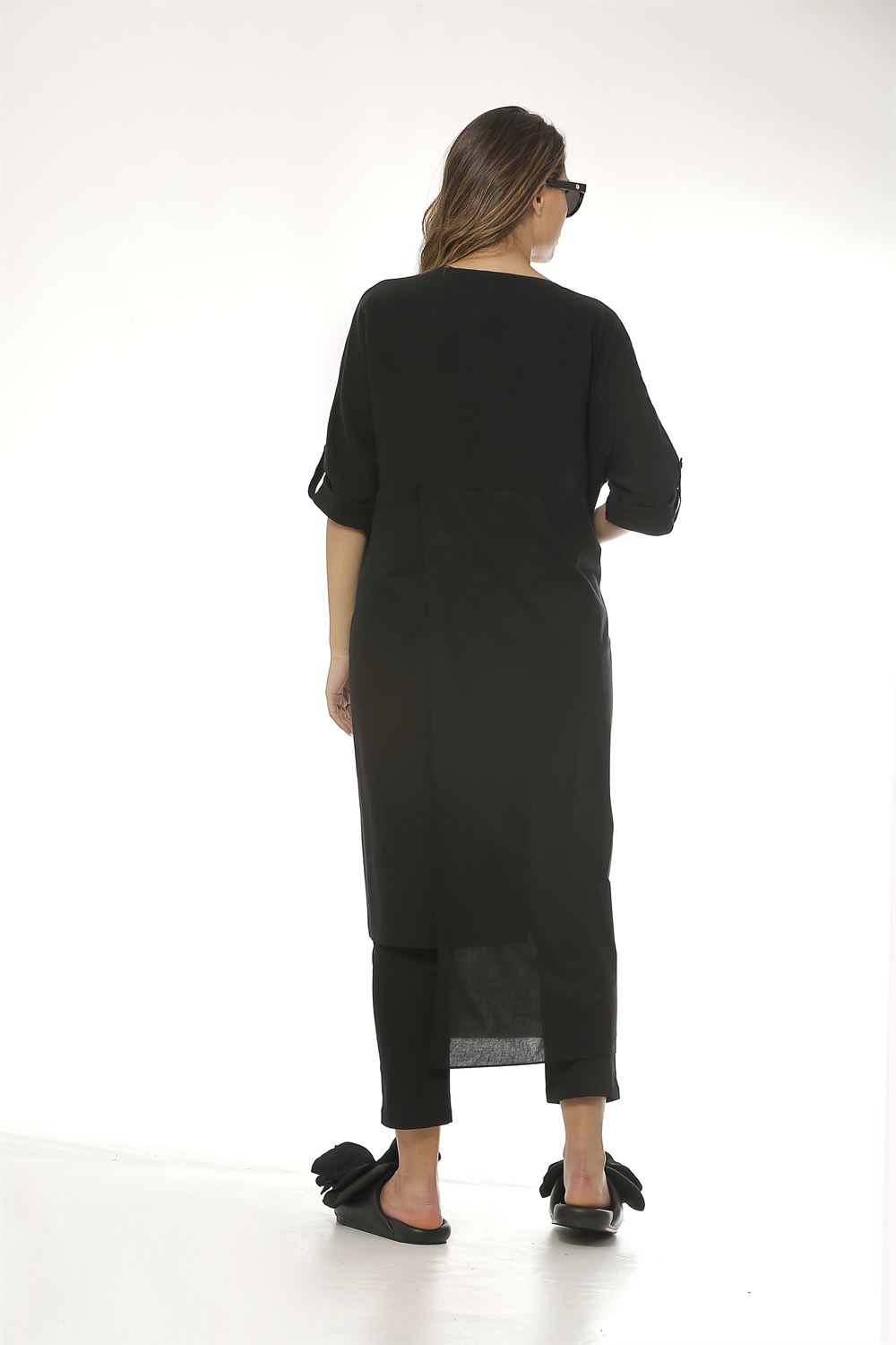 V Yakalı Garni Kumaş Detaylı Uzun Keten Elbise-Siyah