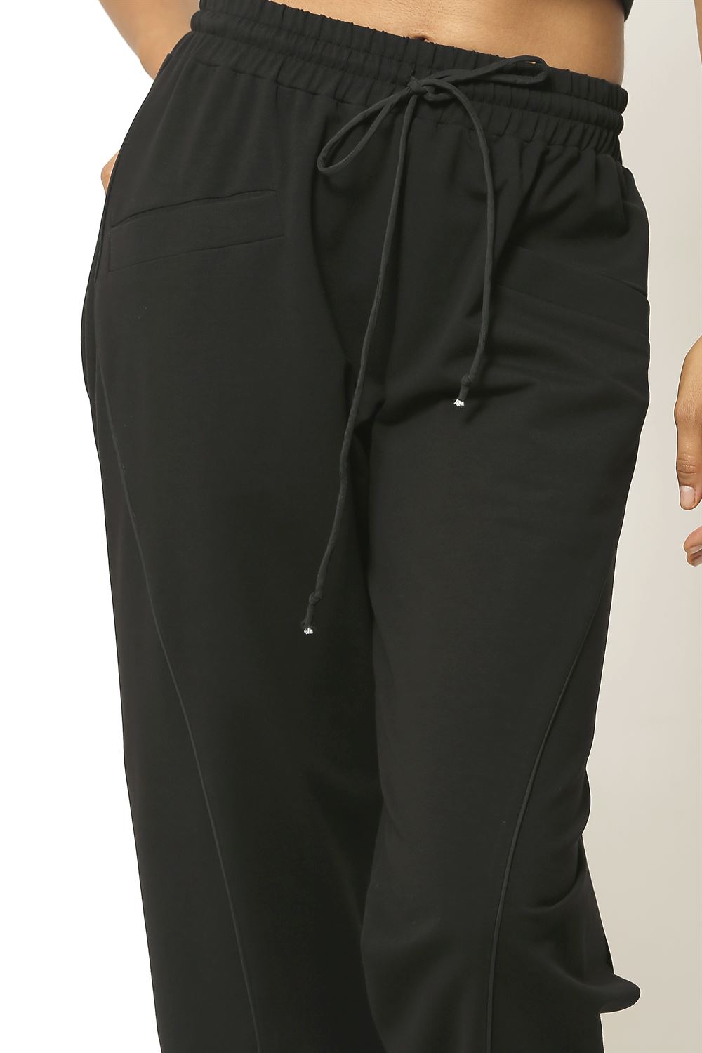 Beli Lastikli Bağcıklı Örme Pantolon - Siyah
