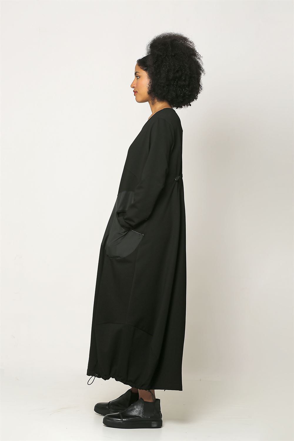 Etek Ucu Lastikli Büzgü Detaylı Örme Elbise - Siyah