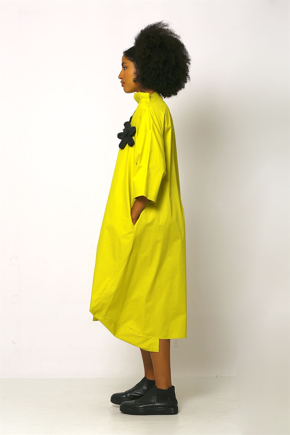 Çiçek Broş Detaylı Garni Kumaş Koton Elbise - Yağ Yeşili