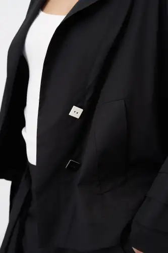 Siyah Kol Ucu Katlama Detaylı Kısa Souda Ceket - 4