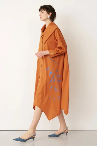 Taba Bir Yanı Baskılı Büyük Yaka Symi Elbise - 5