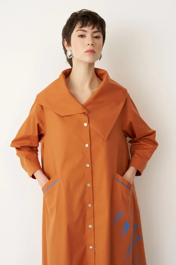 Taba Bir Yanı Baskılı Büyük Yaka Symi Elbise - 6