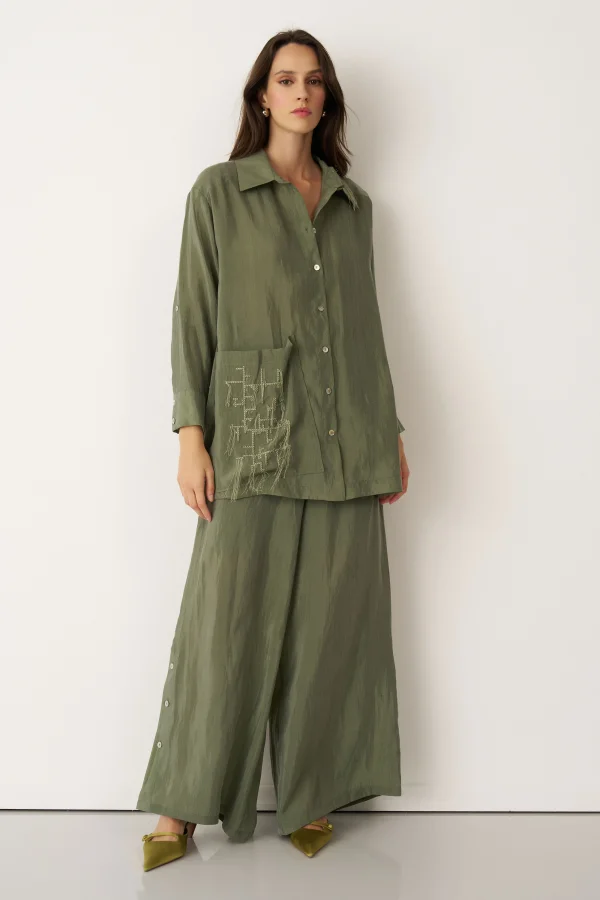 Yeşil Nakış Detaylı Büyük Cepli Mykonos Gömlek - 2